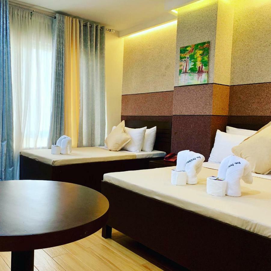 Davao Persimmon Suites Exterior photo